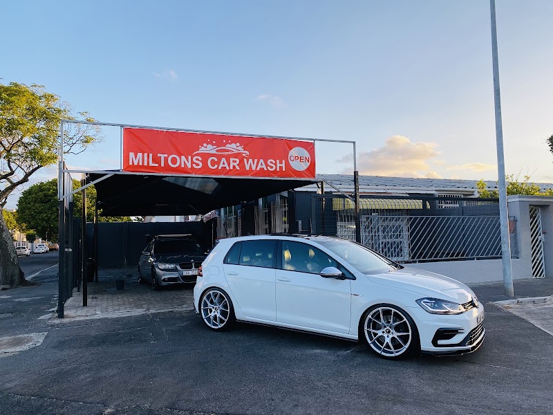 Milton's Car Wash - Photo 3